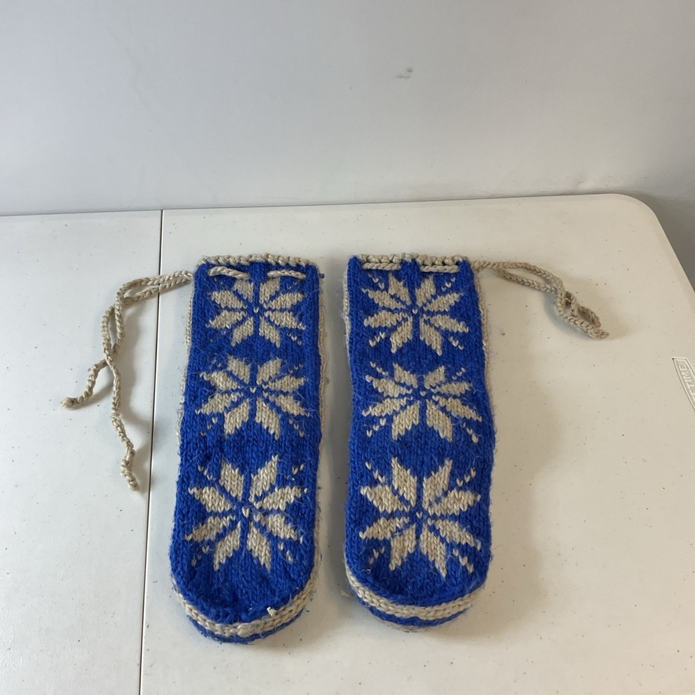 Woolrich Chalet Sock Slippers‎ Wms sz S Blue Snowflake Knit Nordic Fair Isle